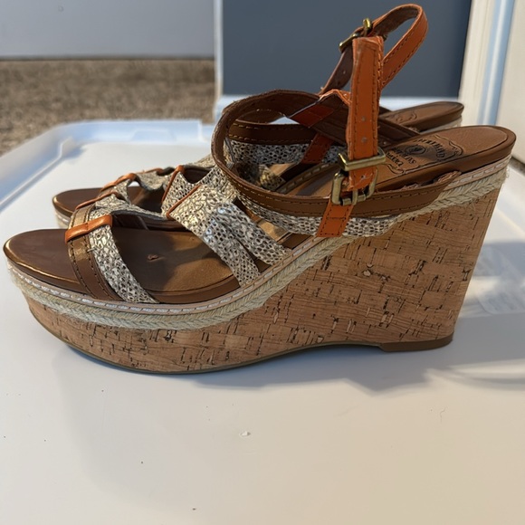 Lucky Brand Wedges - Picture 2 of 4